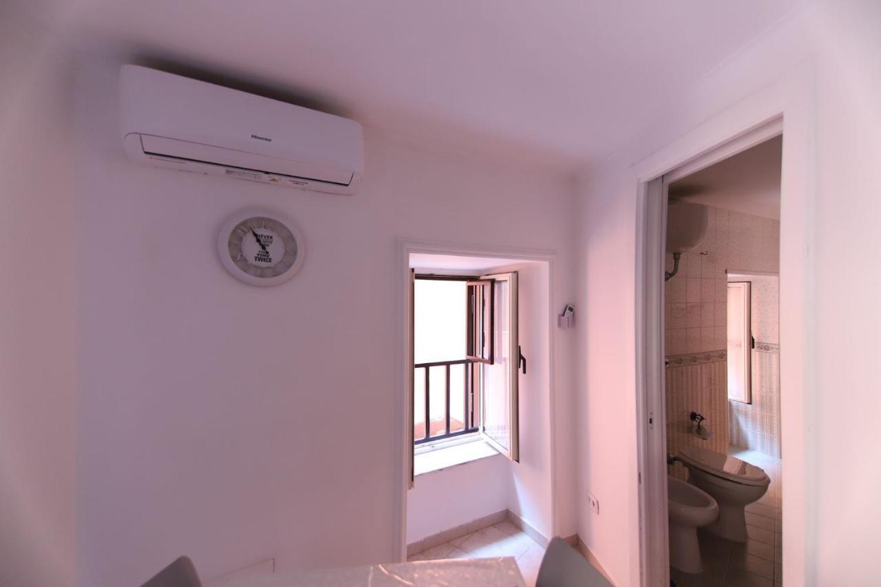 Appartement Casa In Piazza à Naples Extérieur photo